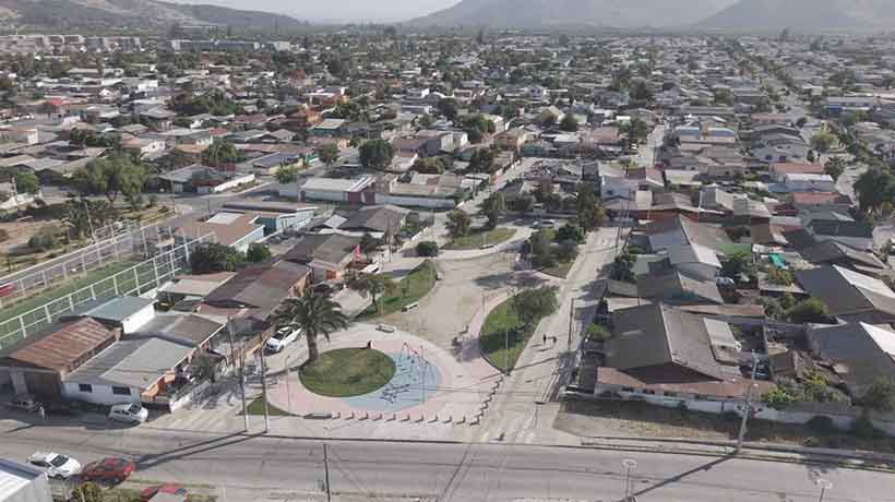 Municipio y SERVIU inauguraron una pavimentación participativa histórica en Nueva Calera, mejorando movilidad, seguridad y accesibilidad para los vecinos del sector.