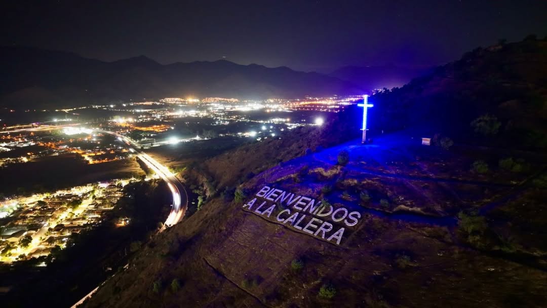 La Municipalidad de La Calera anunció la Fiesta de Año Nuevo 2026, que se realizará con entrada liberada en el Parque Ramón Aravena Laborde y contará con la presentación del grupo Alegría.