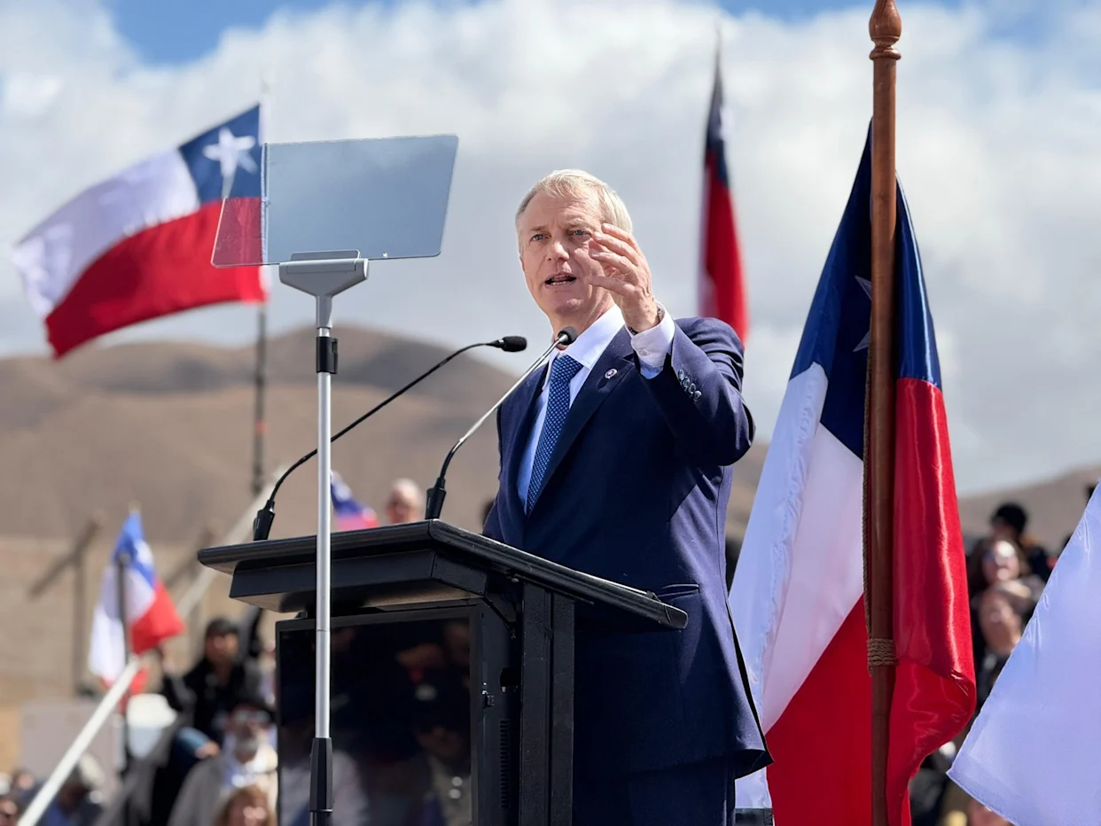La Universidad Católica felicita a José Antonio Kast tras su victoria presidencial.