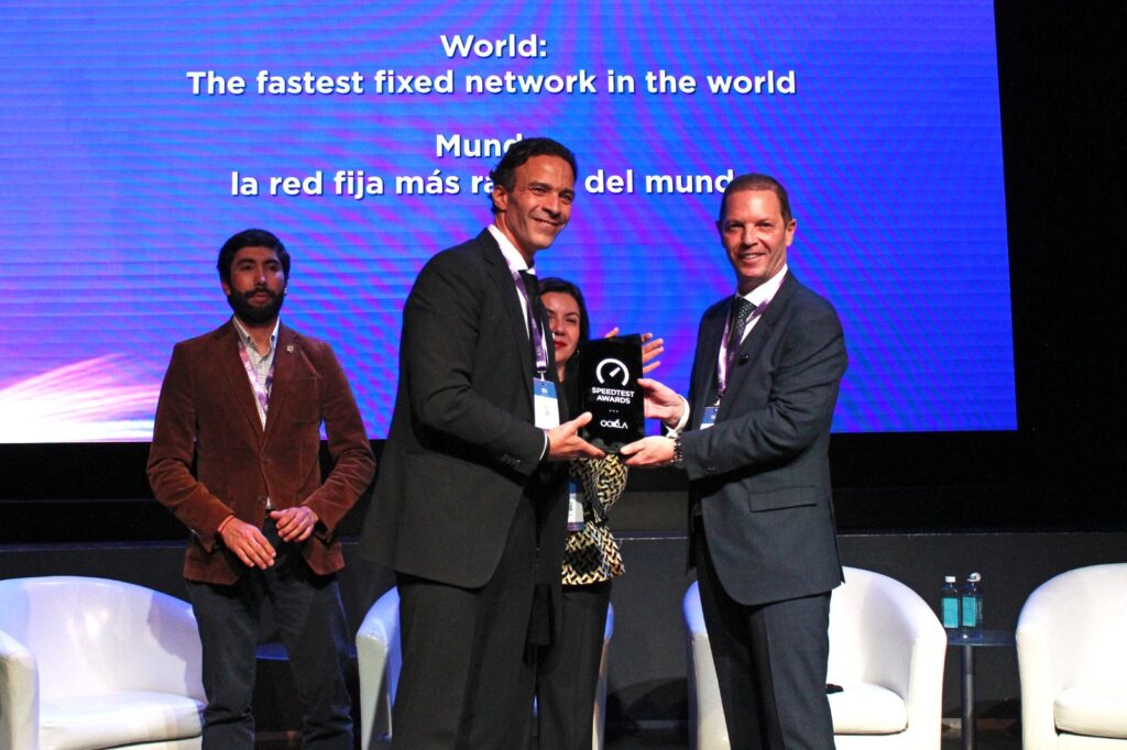 Chile lidera el ranking mundial de Internet fija más rápida según Ookla. Mundo Telecomunicaciones obtuvo el primer lugar en el período Q3–Q4 2025.