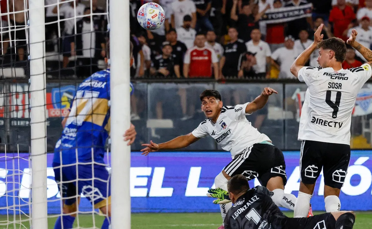 Colo Colo podría enfrentar una sanción tras un incidente ocurrido en los descuentos del triunfo ante Everton, según el informe arbitral.