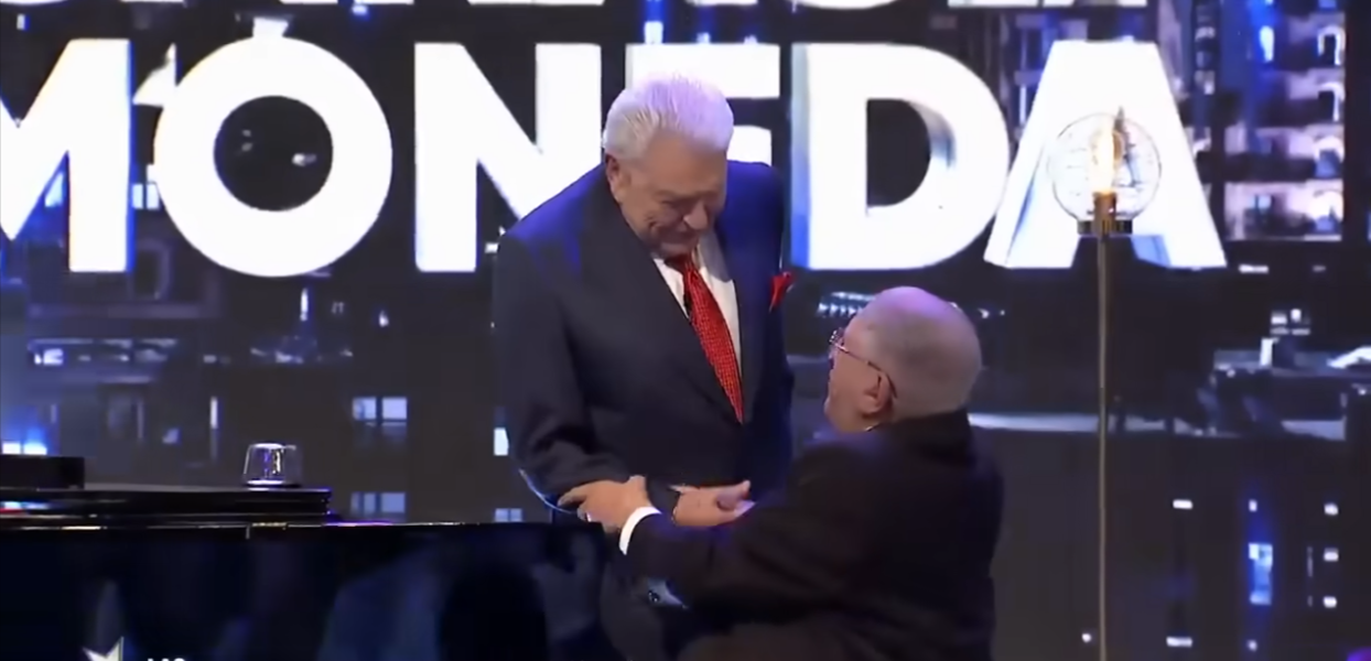 Don Francisco anunció en vivo su salida de “Las Caras de La Moneda”, marcando el fin de su participación en el programa televisivo.