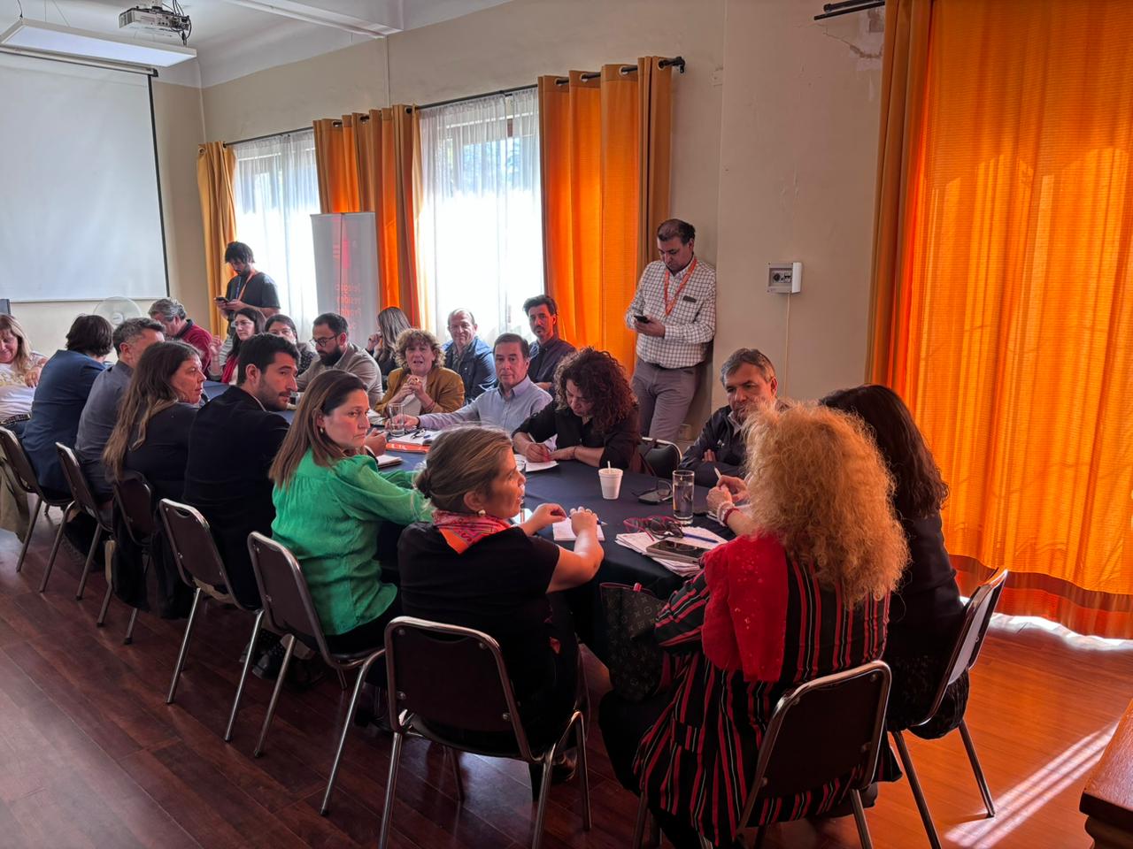 Alcaldes de la provincia de Quillota solicitaron al Ministerio de Obras Públicas revisar las tarifas de peajes tras una reunión con autoridades regionales en la delegación provincial.