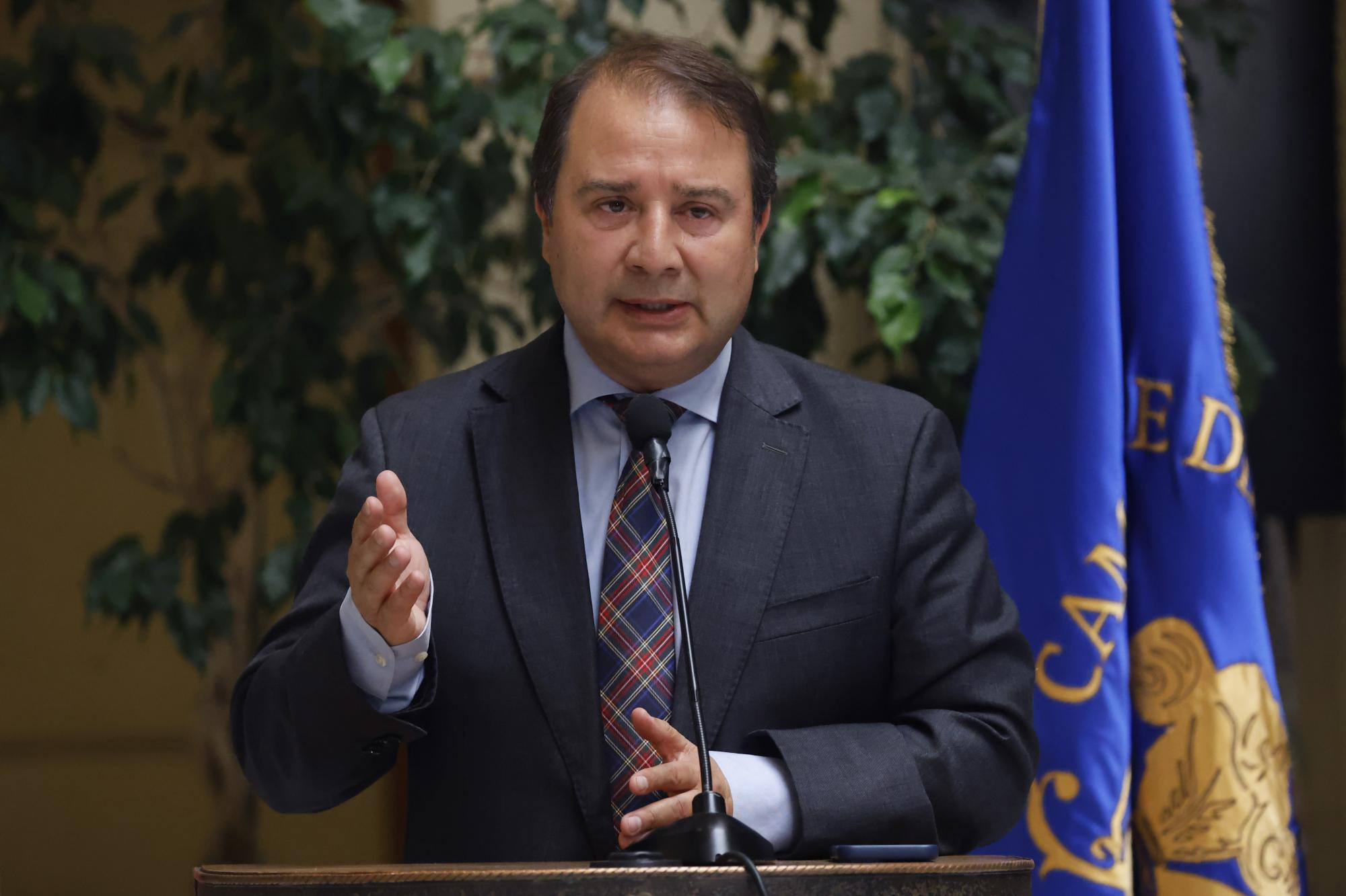 Frank Sauerbaum defendió los dichos de José Antonio Kast sobre expulsiones de migrantes y aseguró que “nadie está obligado a lo imposible”.