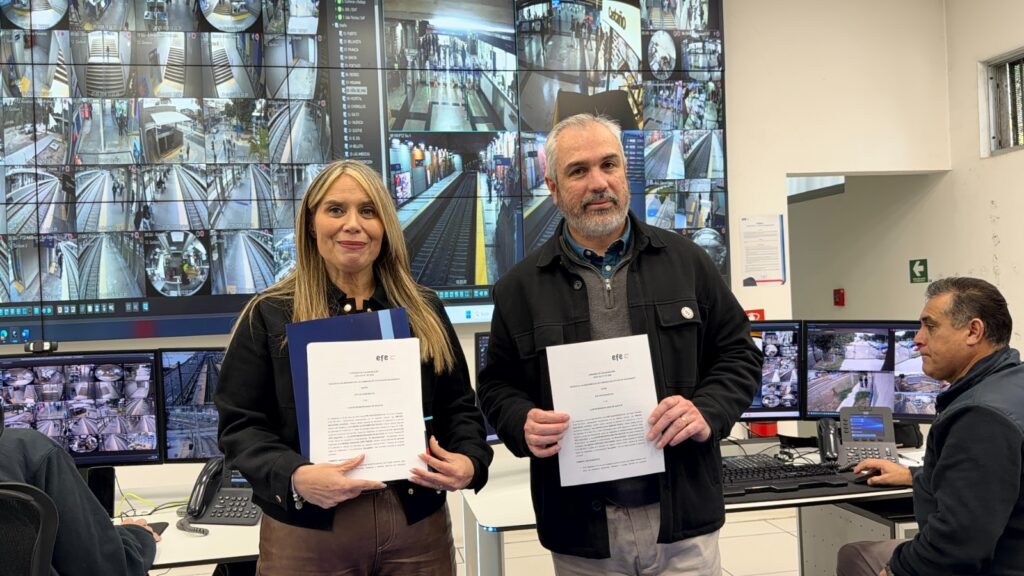 EFE Valparaíso y Quilpué firmaron un convenio para compartir cámaras de seguridad y reforzar la vigilancia en estaciones ferroviarias.