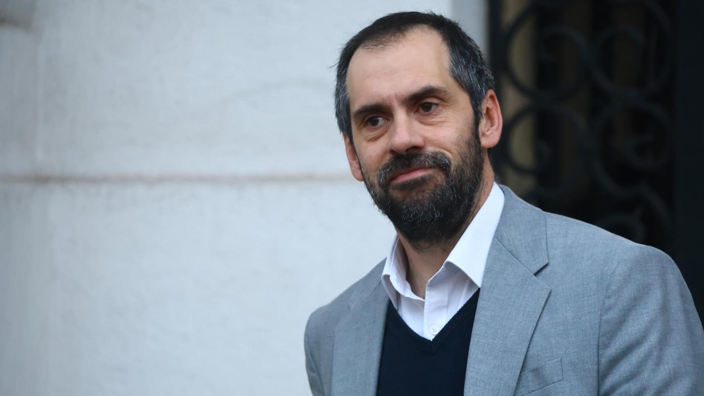 Libertarios y Republicanos anunciaron una acusación constitucional contra Nicolás Grau tras polémica por proyecciones fiscales del gobierno de Boric.