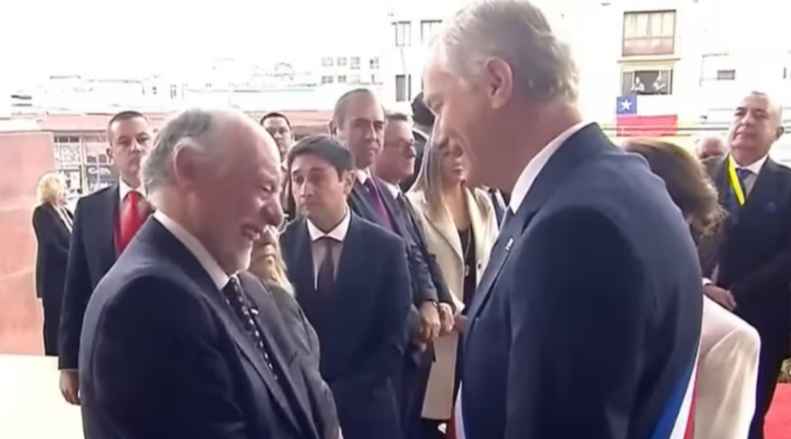 Iván Flores reveló el comentario que José Antonio Kast le hizo durante la Cuenta Pública y que terminó provocando risas en medio de un reclamo.
