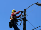 La Corte de Apelaciones acogió el recurso presentado por la Municipalidad de La Calera y ordenó a Chilquinta restablecer el suministro eléctrico o instalar generadores en las zonas afectadas.