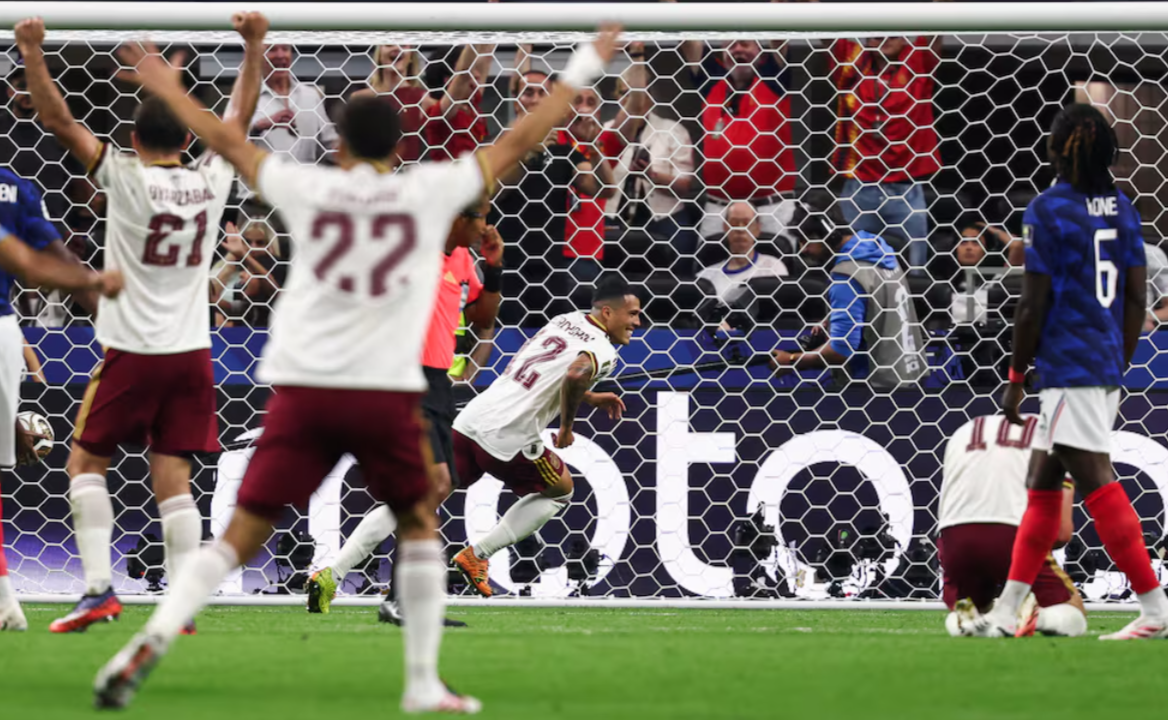 España derrotó 2-0 a Francia y clasificó a la final del Mundial 2026. La Roja vuelve a disputar el título planetario tras 16 años y buscará su segunda Copa del Mundo.