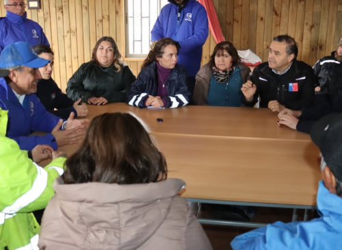 La Municipalidad de Quintero reforzó el apoyo a las comunidades rurales afectadas por el sistema frontal y confirmó avances en la reposición del suministro eléctrico en San Ramón.