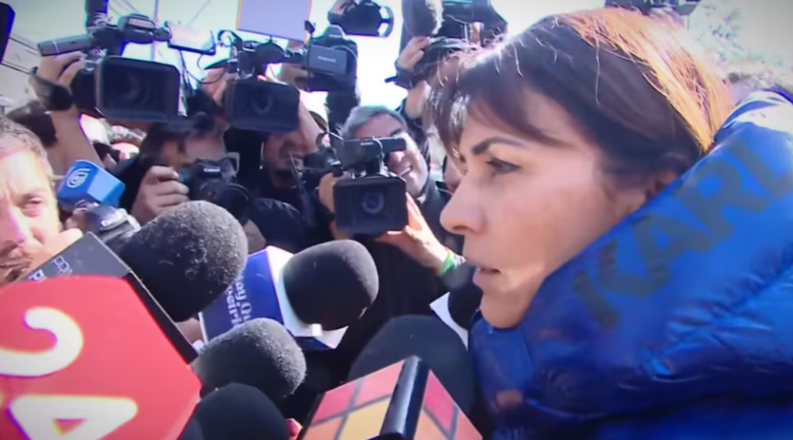 Ivette Vergara reconoció que conducía a 161 km/h y enfrentó a la prensa tras ser formalizada: “Yo no he matado a nadie”.