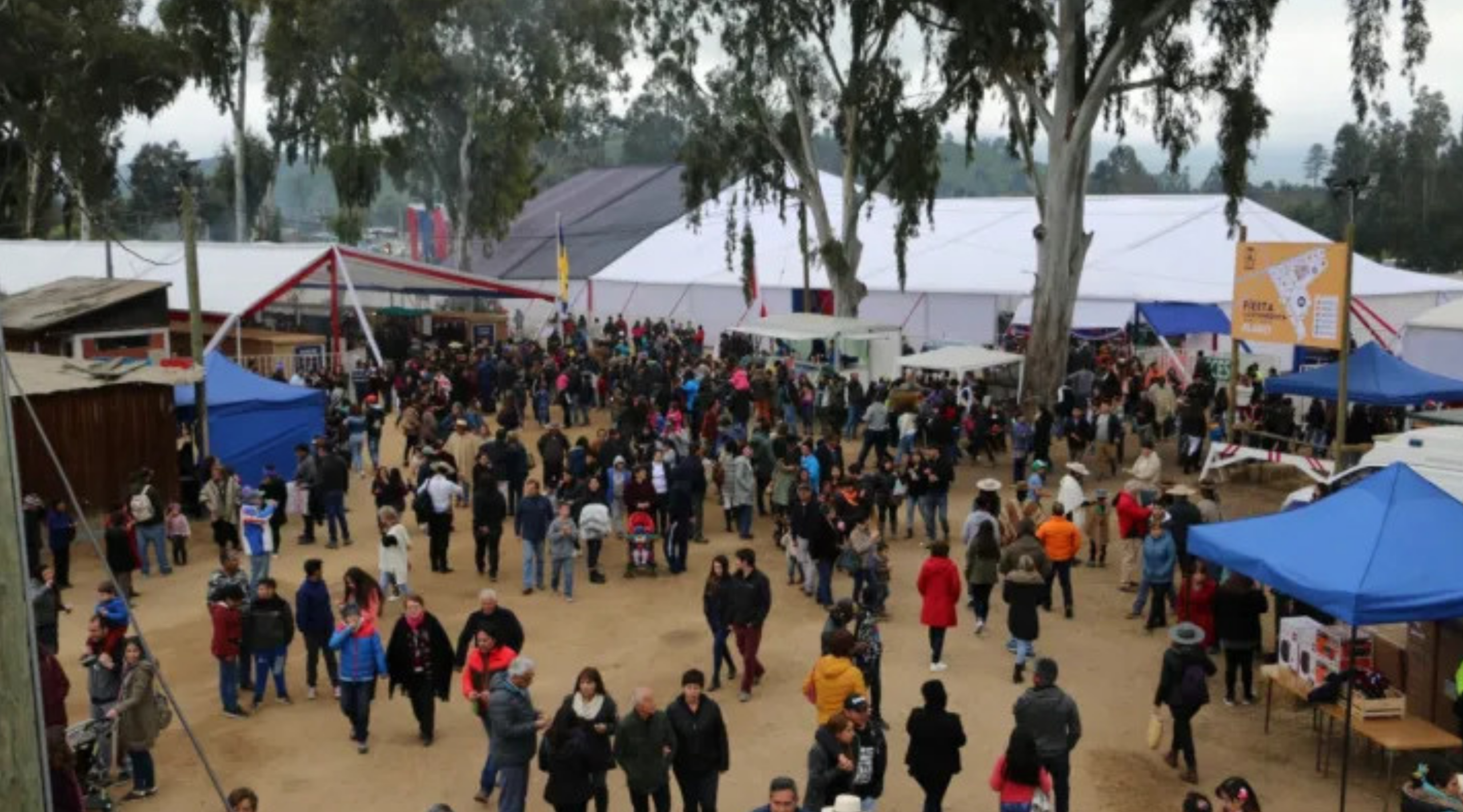 Zapallar suspendió la Fiesta Costumbrista de Catapilco por problemas de conectividad tras los temporales. El tradicional evento volverá durante el verano de 2027.