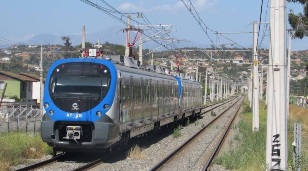 El tren a Quillota y La Calera mantiene su aprobación ambiental luego de que el Comité de Ministros rechazara dos reclamaciones contra el proyecto.