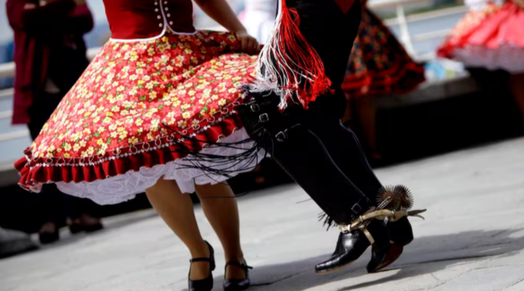 Revisa las principales fondas, fiestas y panoramas de Fiestas Patrias 2026 en Valparaíso, Quillota, La Calera, Viña del Mar, Quintero, Limache y Aconcagua.