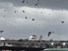 La DMC investiga el fenómeno registrado en Estación Central, que habría sido un tornado EF0 con vientos de hasta 137 km/h y daños en techumbres y árboles.
