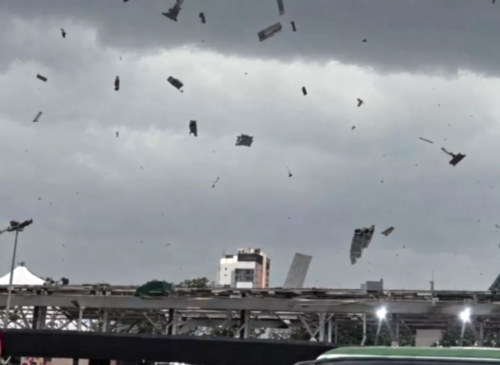 La DMC investiga el fenómeno registrado en Estación Central, que habría sido un tornado EF0 con vientos de hasta 137 km/h y daños en techumbres y árboles.