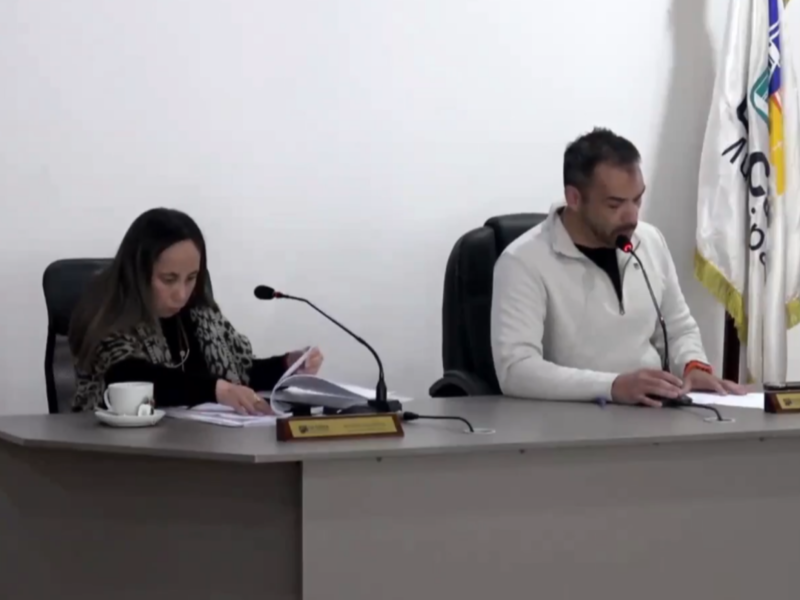 El Concejo Municipal de La Calera aprobó recursos para 142 luminarias, mejoras sanitarias en Villa Padre Hurtado y 40 organizaciones comunitarias.