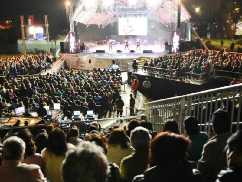 El Festival del Guatón Loyola volverá a Chilevisión el 27 y 28 de noviembre en Los Andes, junto a la feria costumbrista en el Parque Ambrosio O’Higgins.
