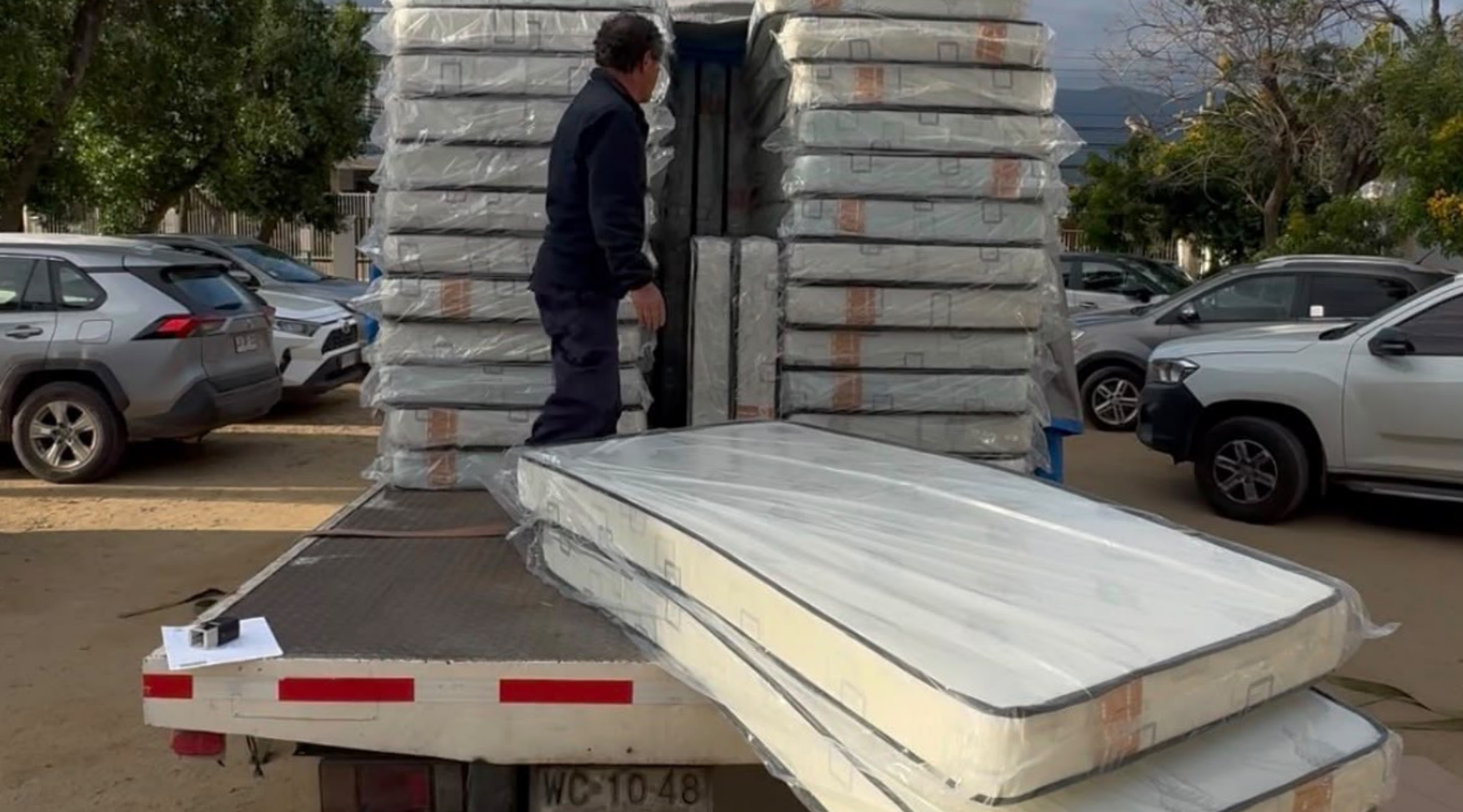 La Ligua, Cabildo, Papudo, Zapallar y Petorca recibieron insumos de emergencia para enfrentar posibles contingencias por el sistema frontal.